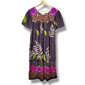 Daffodil Tropical Floral Muumuu Dress Size M NWT